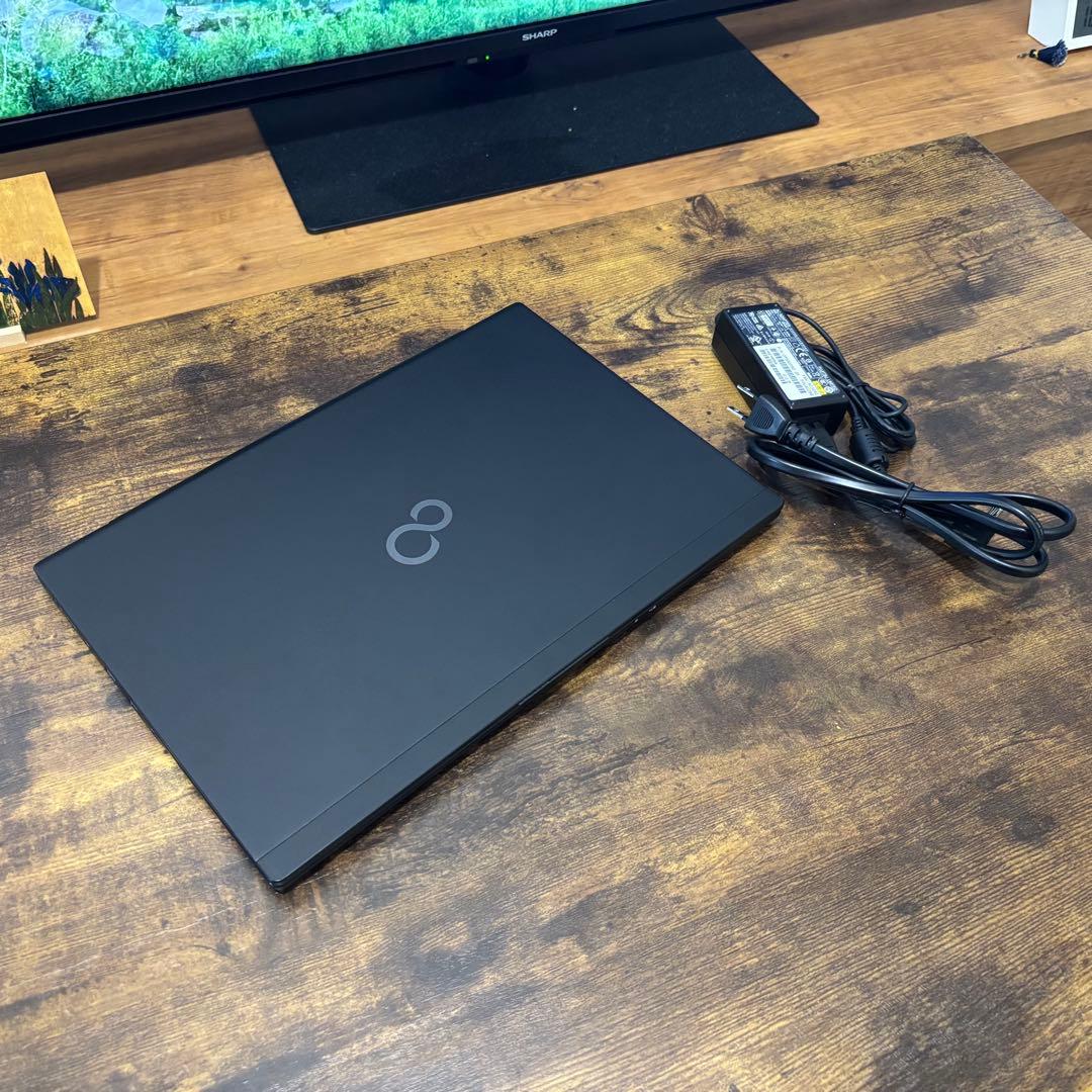FUJITSU LIFEBOOK U Series 13.3インチ
