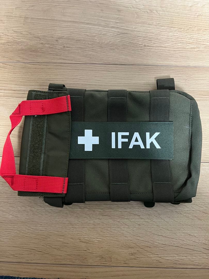 タスマニアンタイガー　メディカルポーチセット