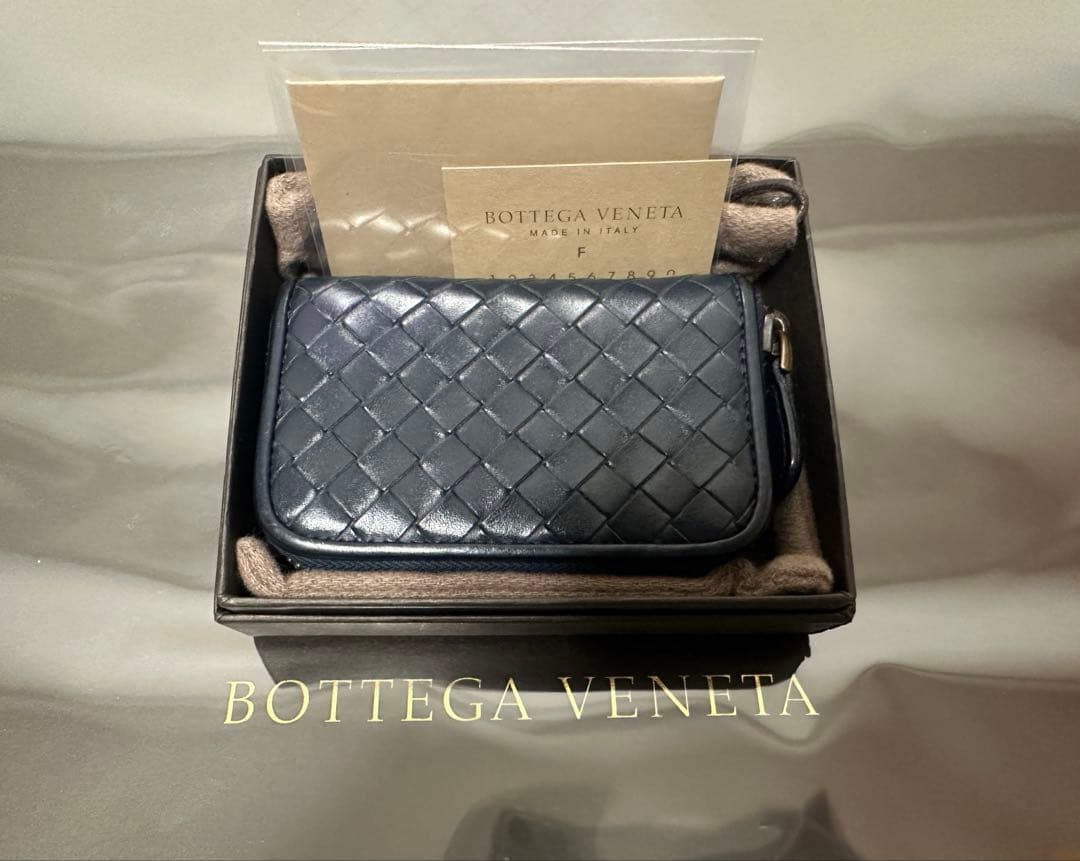 ★【美品】ボッテガヴェネタ ケース ラム／ネイビーブルー/✨✨✨2️⃣