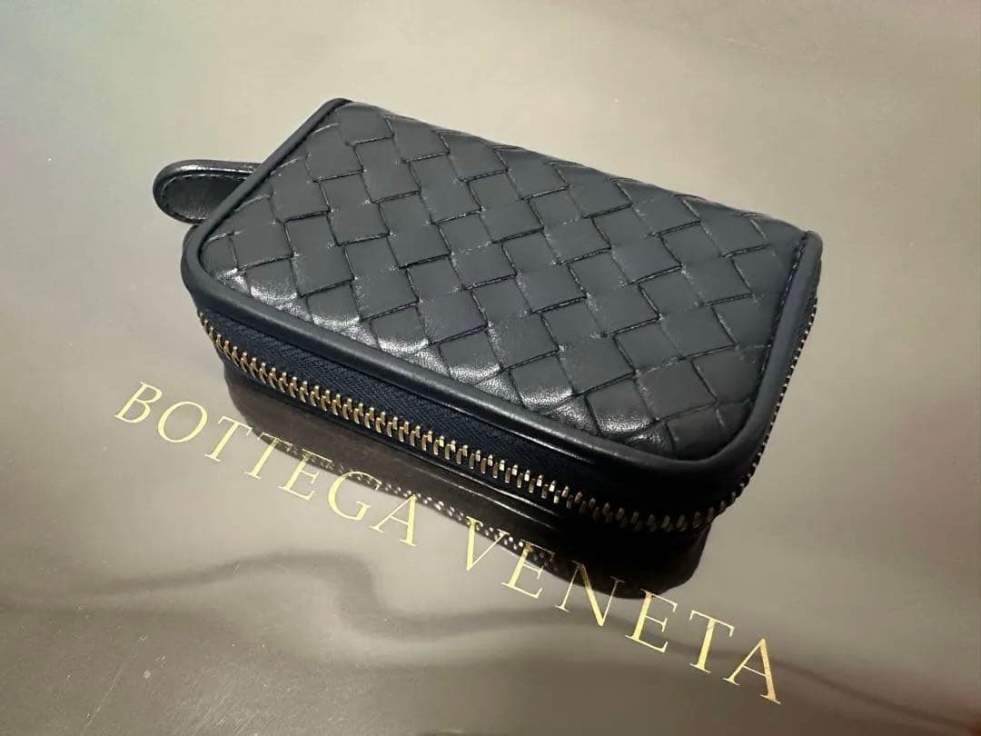 ★【美品】ボッテガヴェネタ ケース ラム／ネイビーブルー/✨✨✨2️⃣