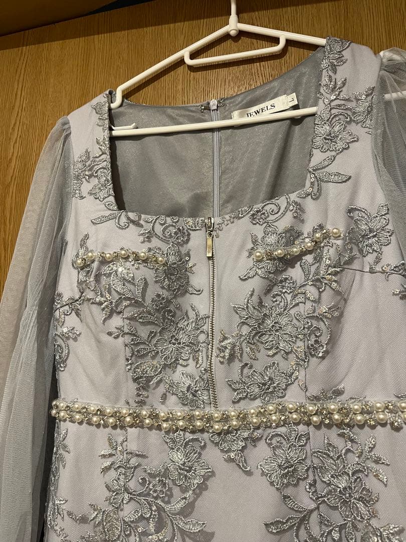 極美品ジュエルズドレス