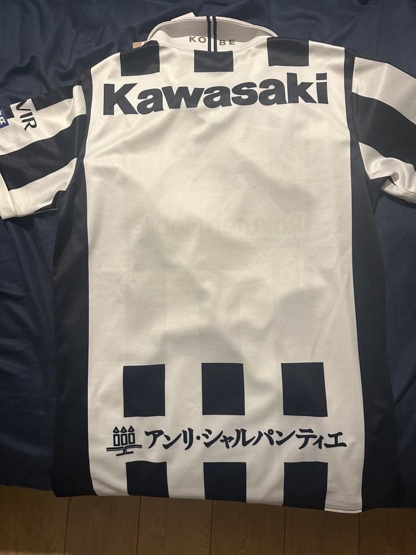 正規品　ヴィッセル神戸30周年記念ユニフォーム　未使用紙タグ付き　Lサイズ