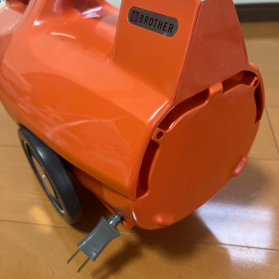 BROTHER キャニスター掃除機 オレンジ