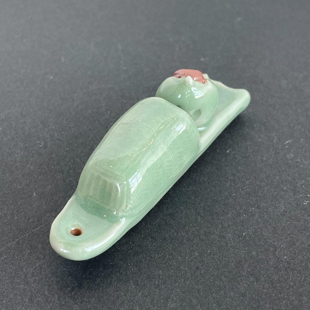 七官 青磁 豆人形 舟上人物式 香炉 香合 唐船 銘有 共箱 茶道具 トキヤロ