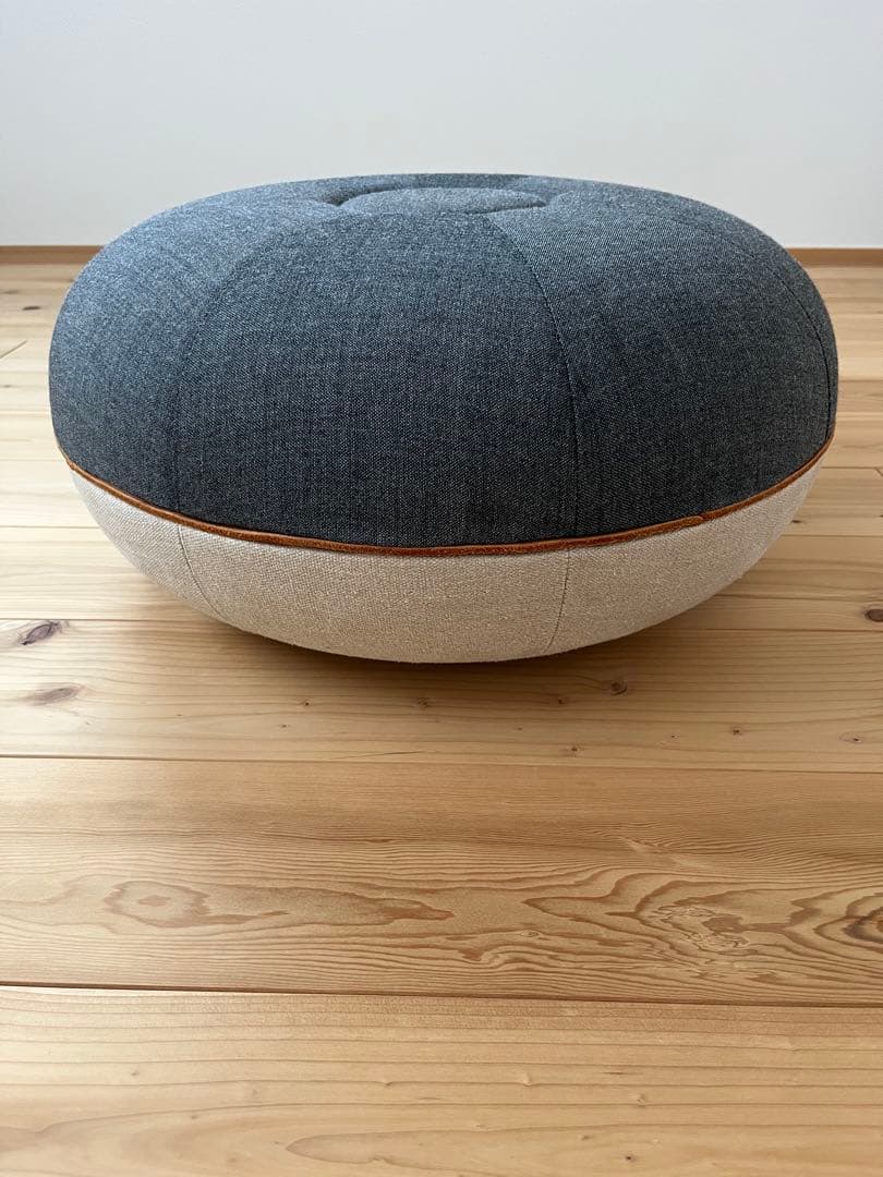 Fritz Hansen フリッツハンセン スツール POUF プフ 丸椅子