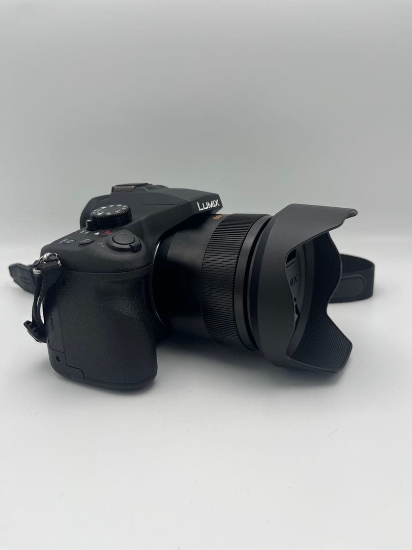 Panasonic DMC-FZ1000 4Kデジカメ 付属品充実