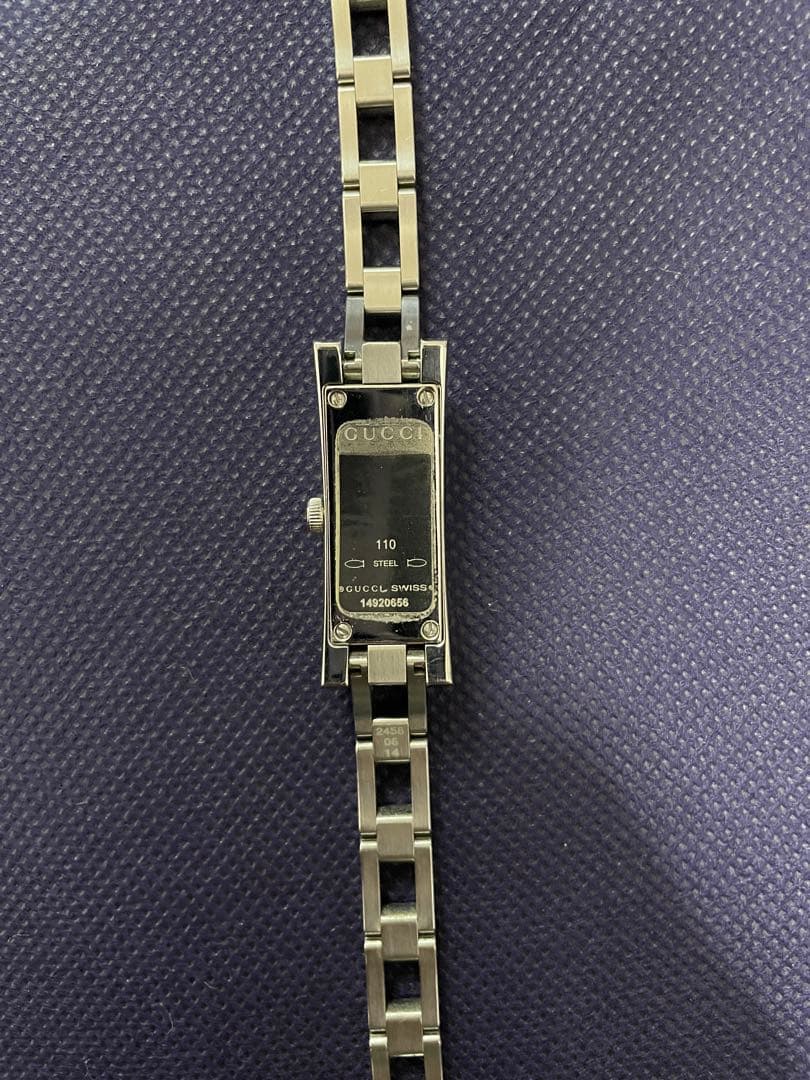 GUCCI アナログ時計 ピンク レディース