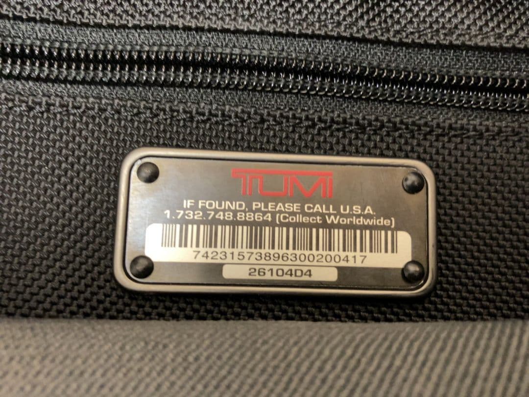 TUMI ブラック キャリーケース 261040D4