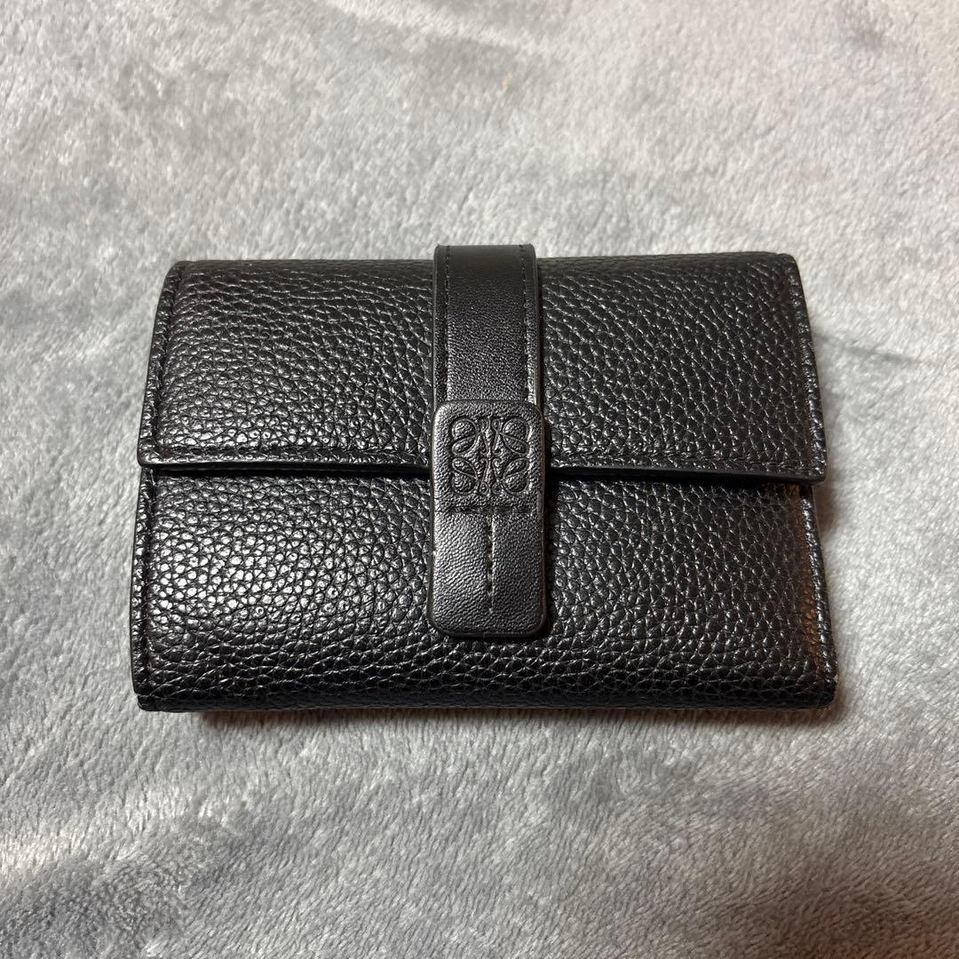 LOEWE バーティカル ウォレット スモール　ブラック　三つ折り財布