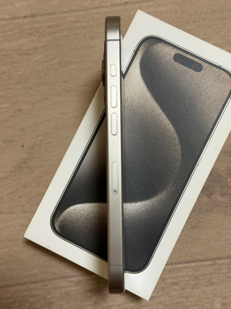 即日発送iPhone 15Pro 256GB ナチュラルチタニウム箱、付属品あり