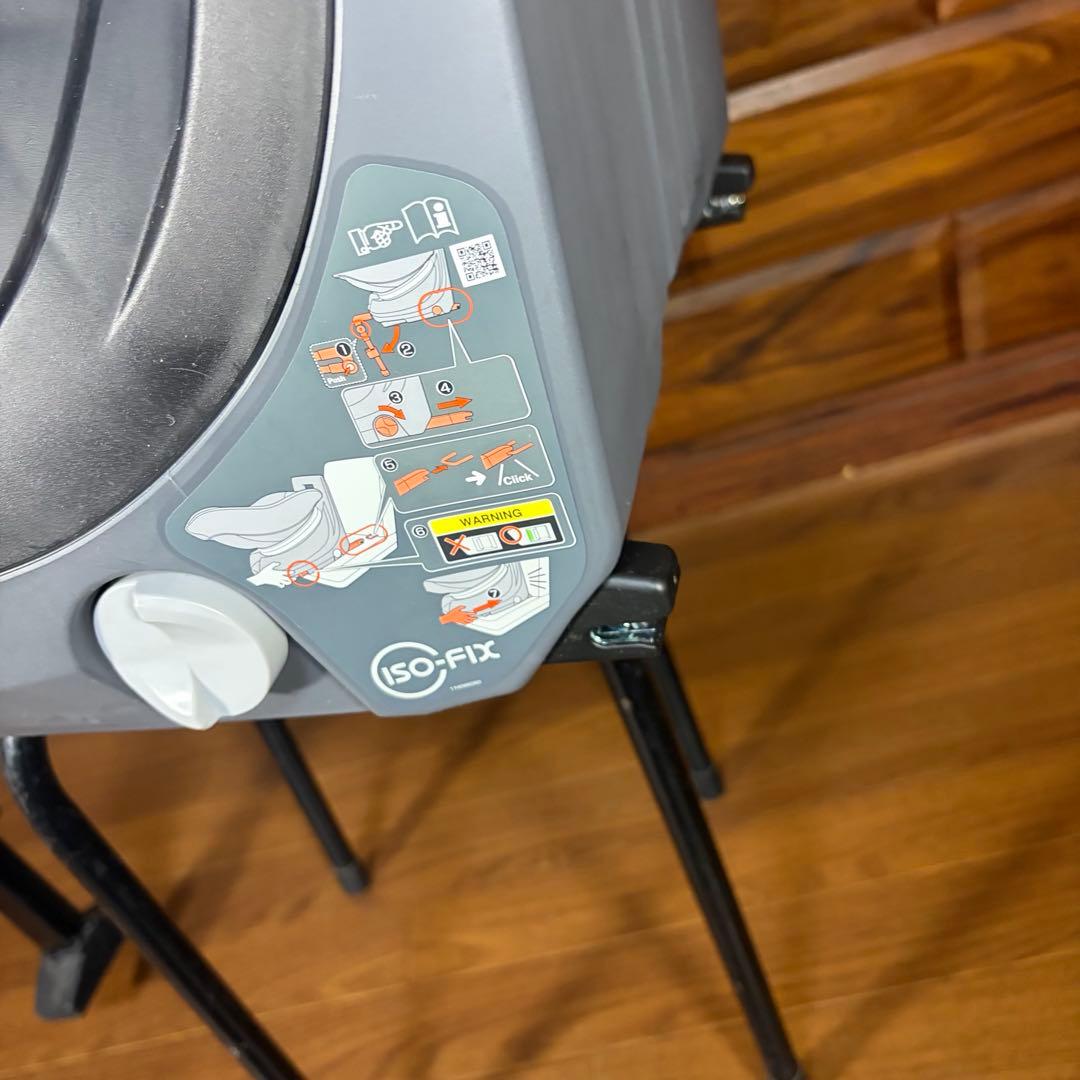 超美品 コンビ　クルムーヴ スマート ISOFIX JN-570 ネイビー