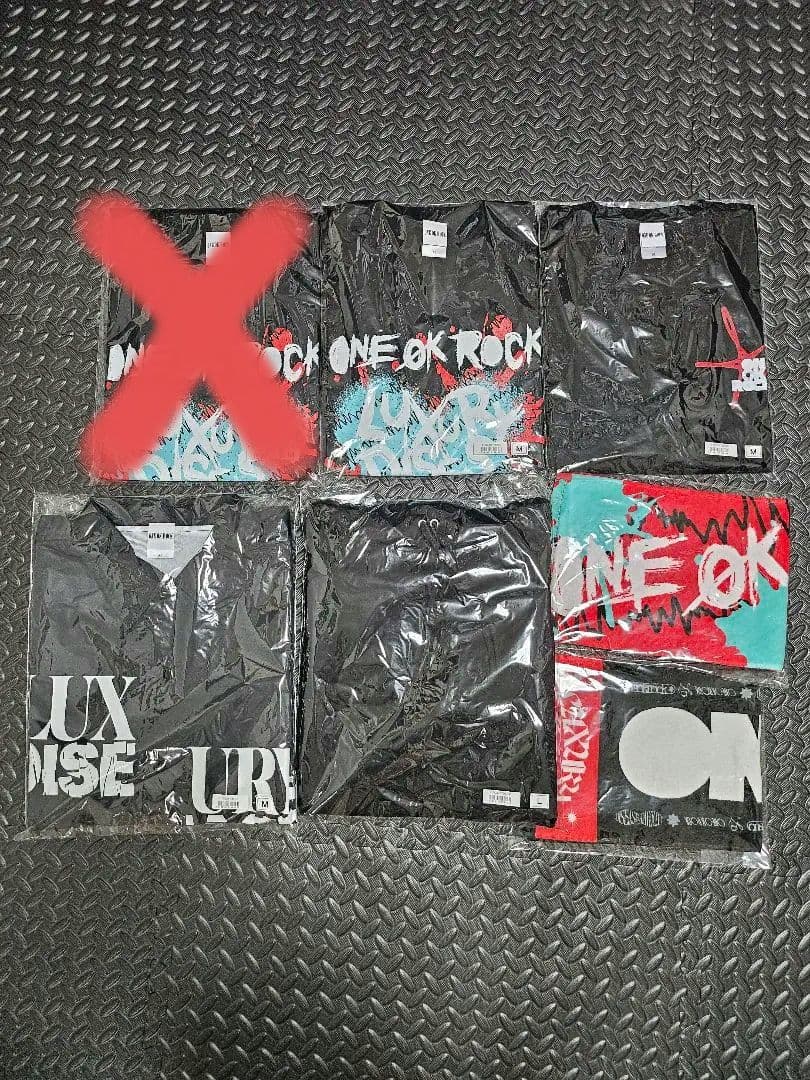 one ok rock luxury disease グッズ tシャツ 他