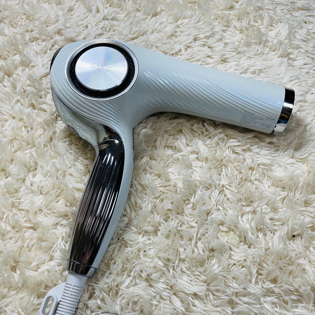 Refa リファ　ビューテックドライヤープロ　22年　RE-AJ02A