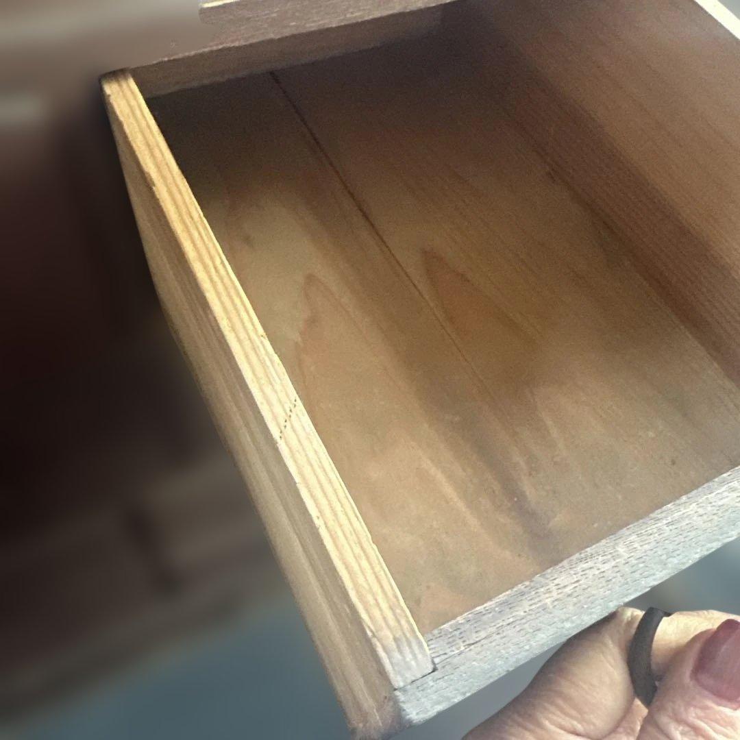 ヴィンテージ　味のある小さめの古い木製タンス 引き出し多数