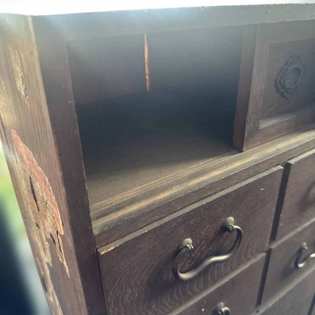 ヴィンテージ　味のある小さめの古い木製タンス 引き出し多数