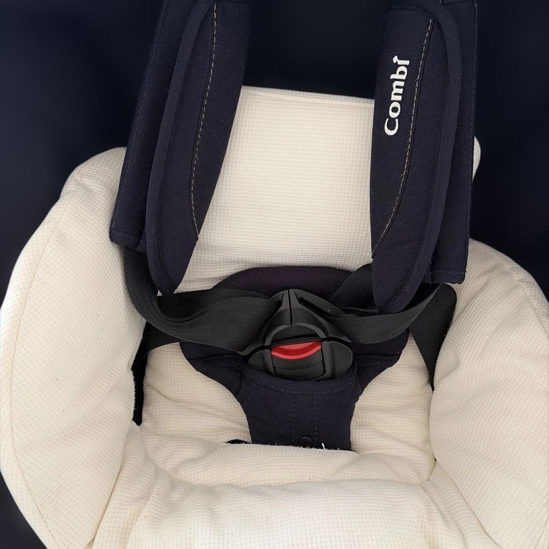 Combi チャイルドシート　クルムーブスマート　ISO-FIX ネイビー