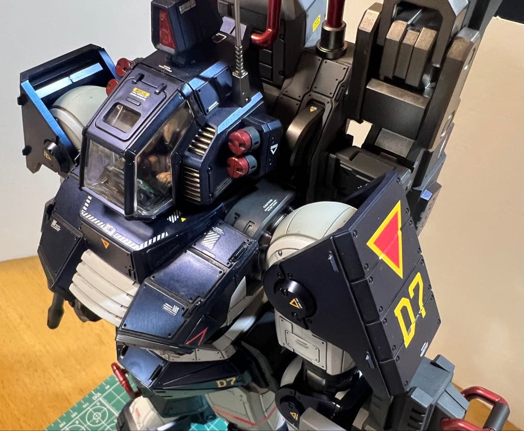 ダグラム 1/35 DXコンプリート版【完成品】LED電飾