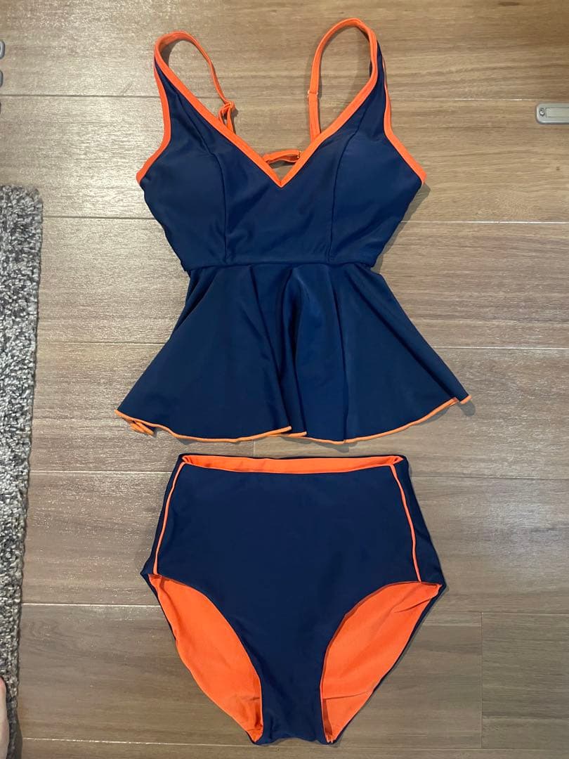 PAMEOPOSE パメオポーズ　ネイビーオレンジ ペプラム水着 2ピース
