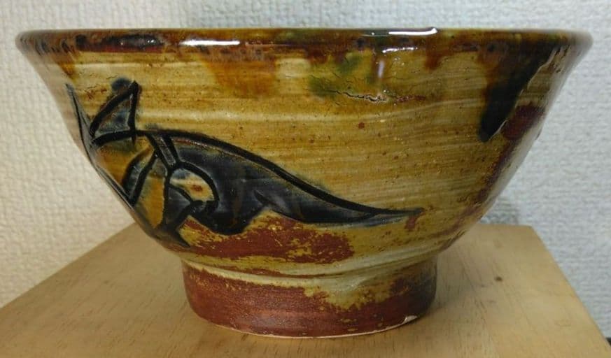 人間国宝 金城次郎 魚紋茶碗 栞 共箱 美品 壺屋焼 壷屋焼 やちむん 魚2匹