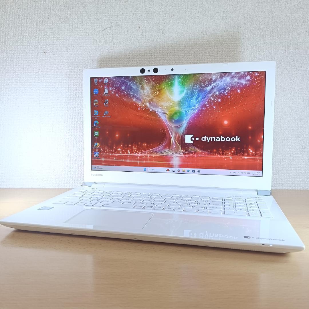 8世代 Corei3 Windows11 SSD メモリ12GB ノートPC 白