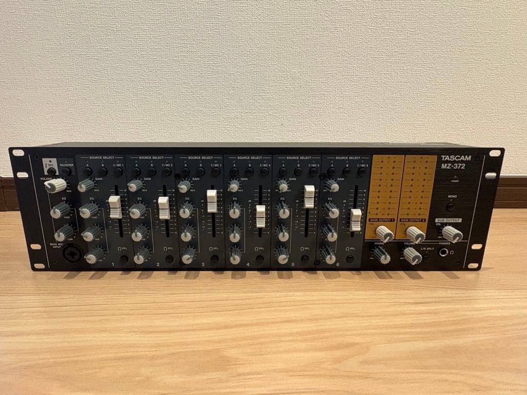 TASCAM MZ-372 アナログミキサー
