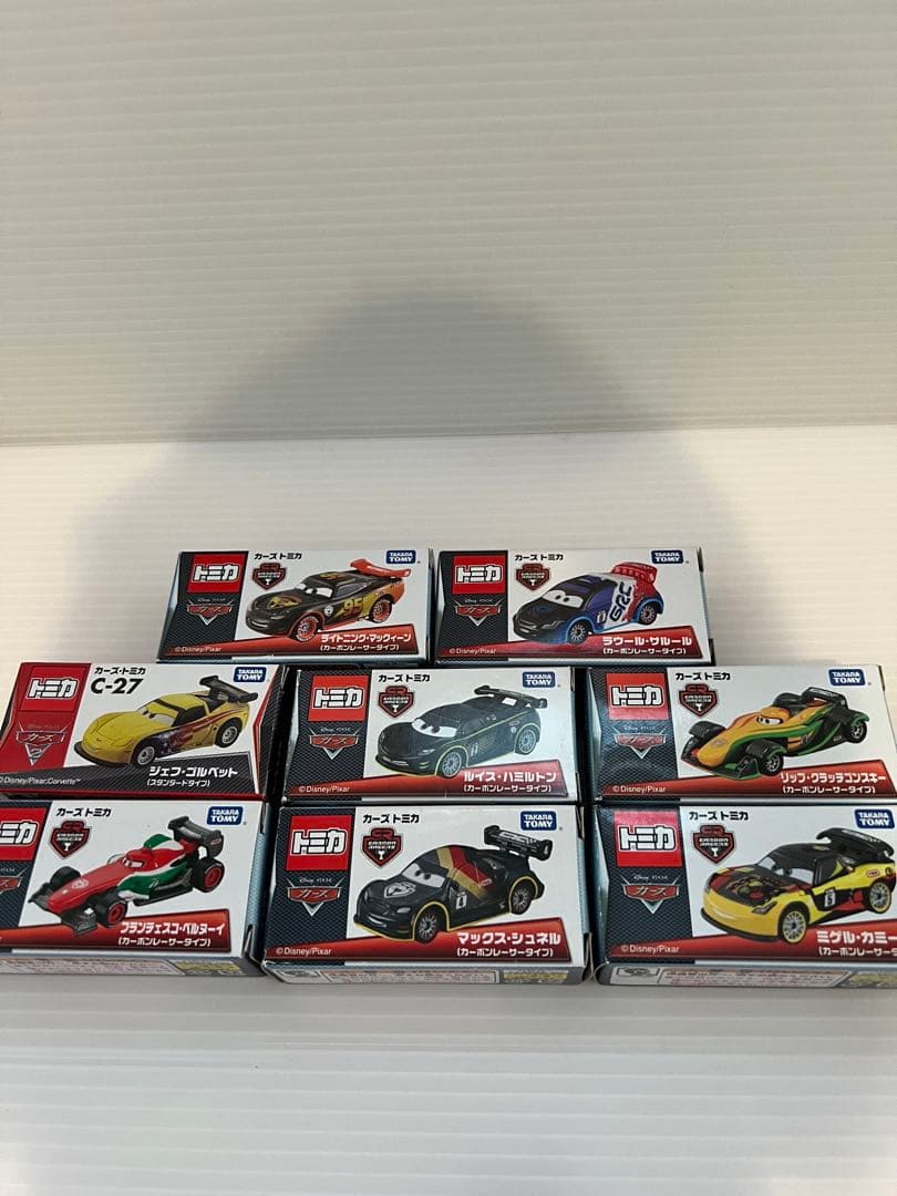 トミカ カーズ２ディズニーピクサーカーボンレザー7台　スタンダードタイプ5台希少