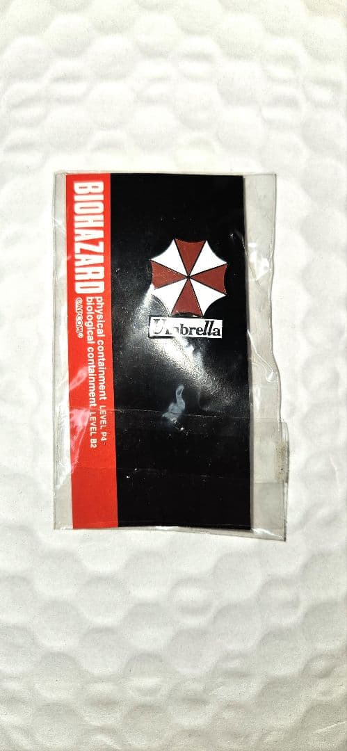 バイオハザード アンブレラ ピンバッジ