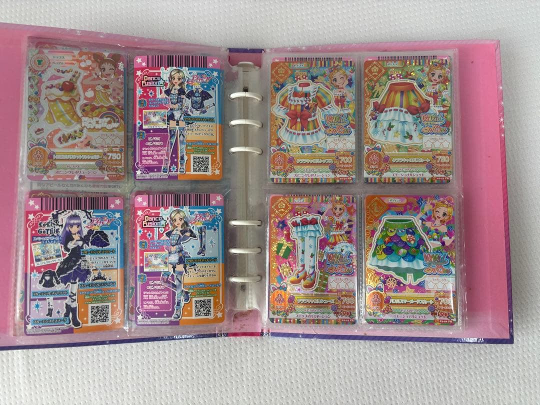 アイカツ　2000枚 バインダー カードケース グッズ まとめ売り