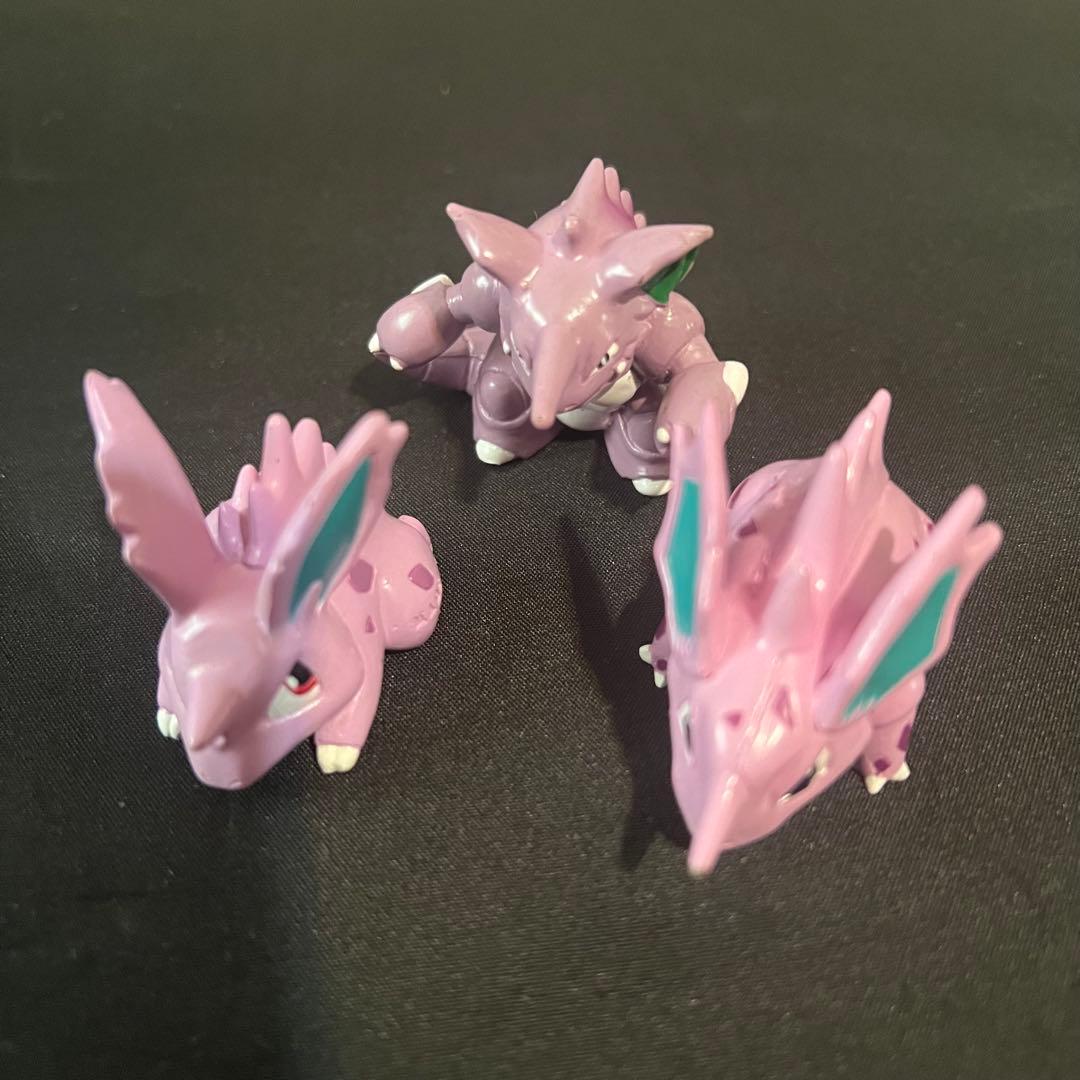 ⚫︎︎【当時もの】モンコレ ニドラン♂ ニドリーノ ニドキング ポケモン TOMY