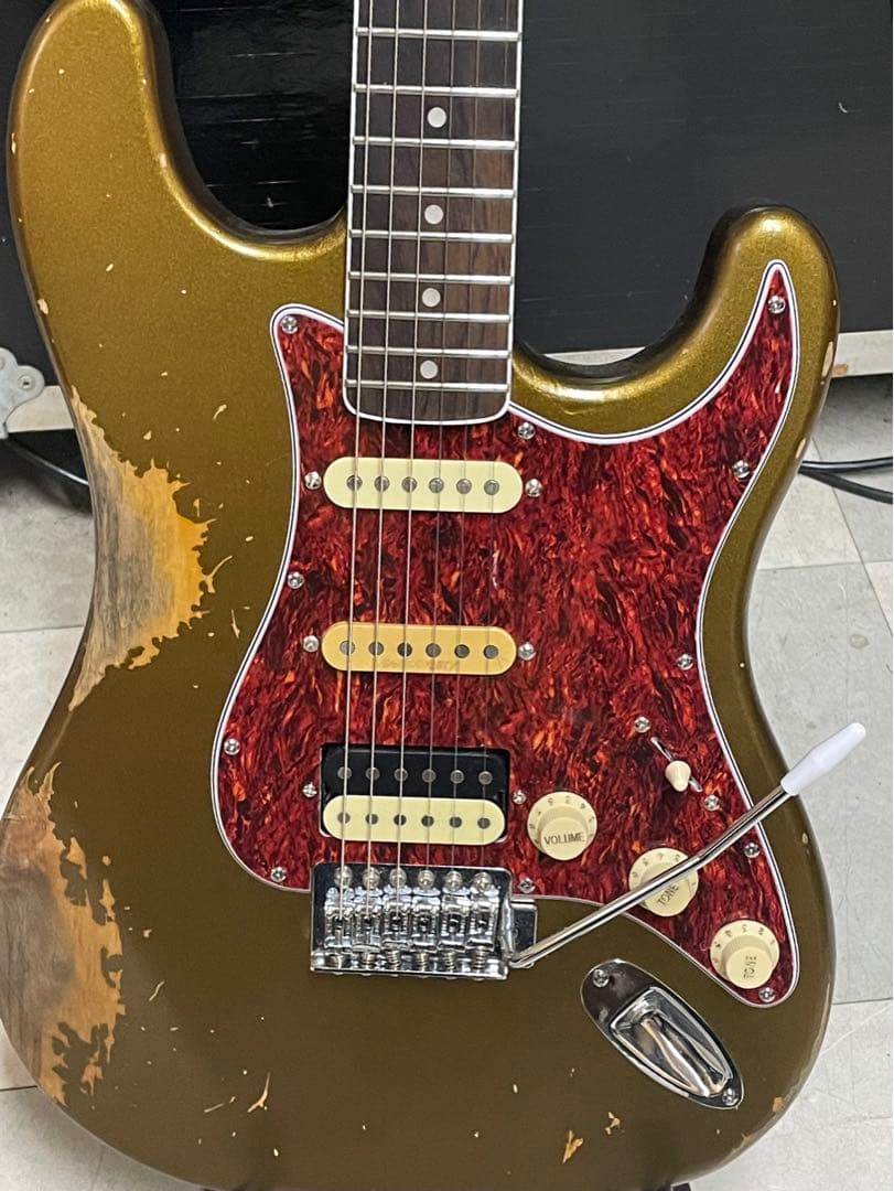 フェンダー　ストラトギターコピーモデル　レリック仕様　美品