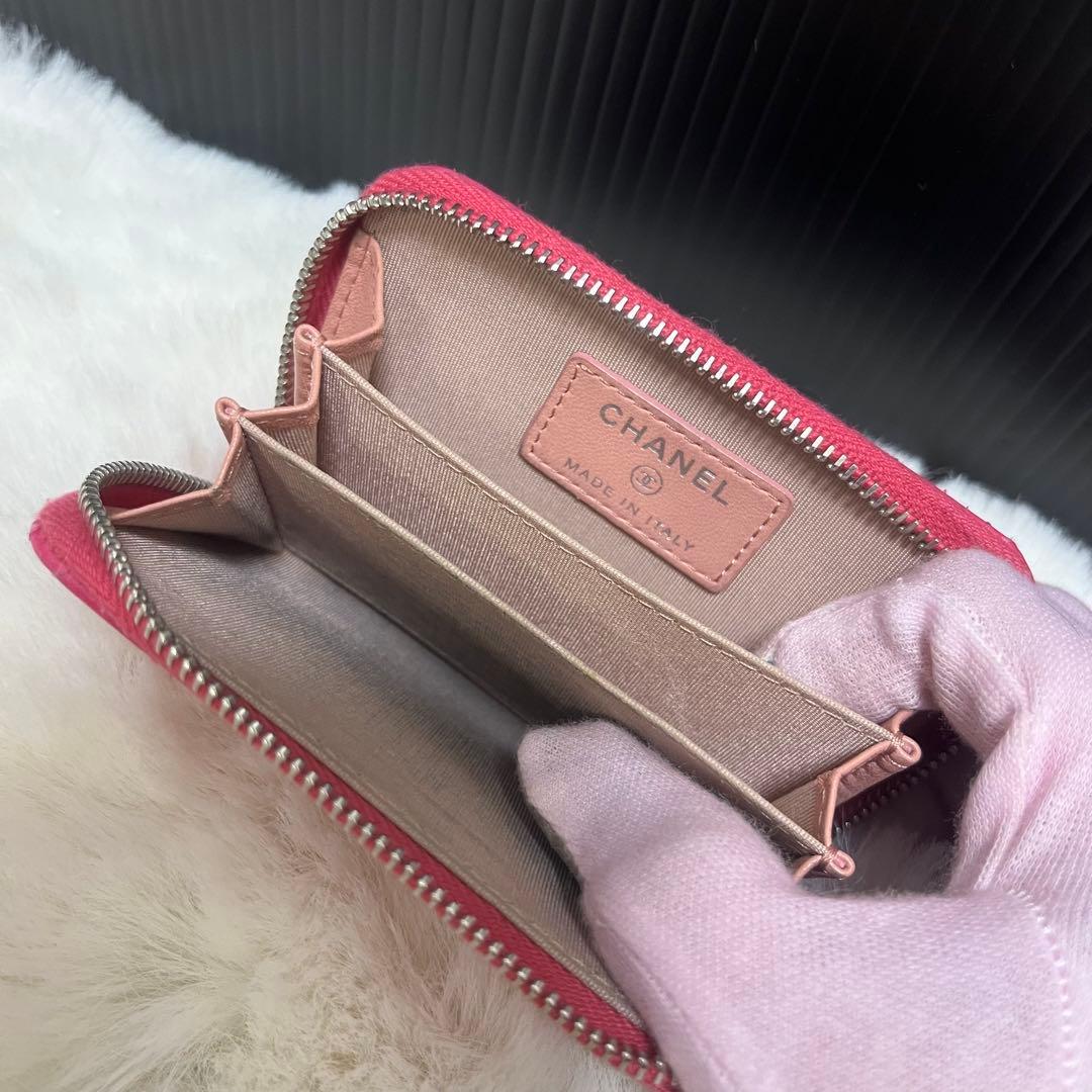CHANEL ピンク レザー ケース