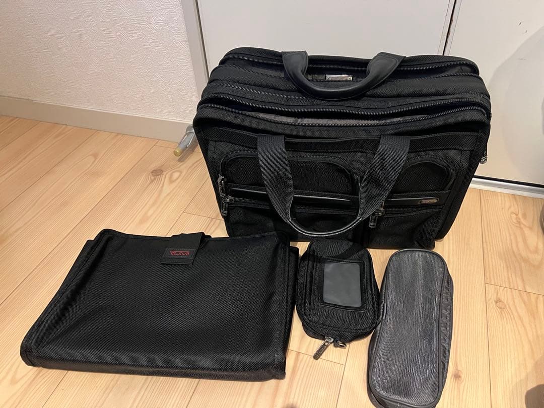 【美品とオマケでもう一個】TUMI エクスパンダブルオーガナイザー26141D4