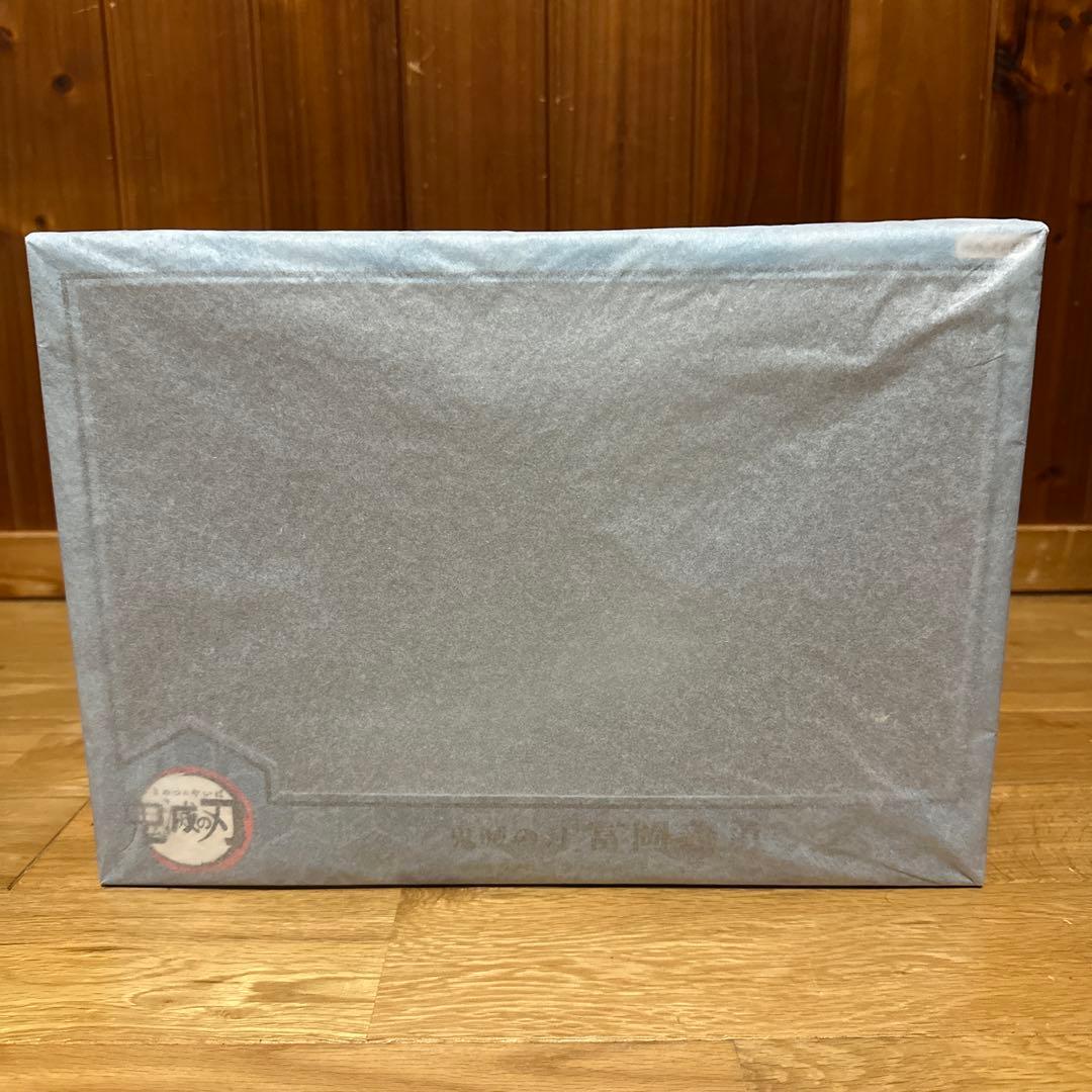 鬼滅の刃　冨岡義勇　1/8スケールフィギュア