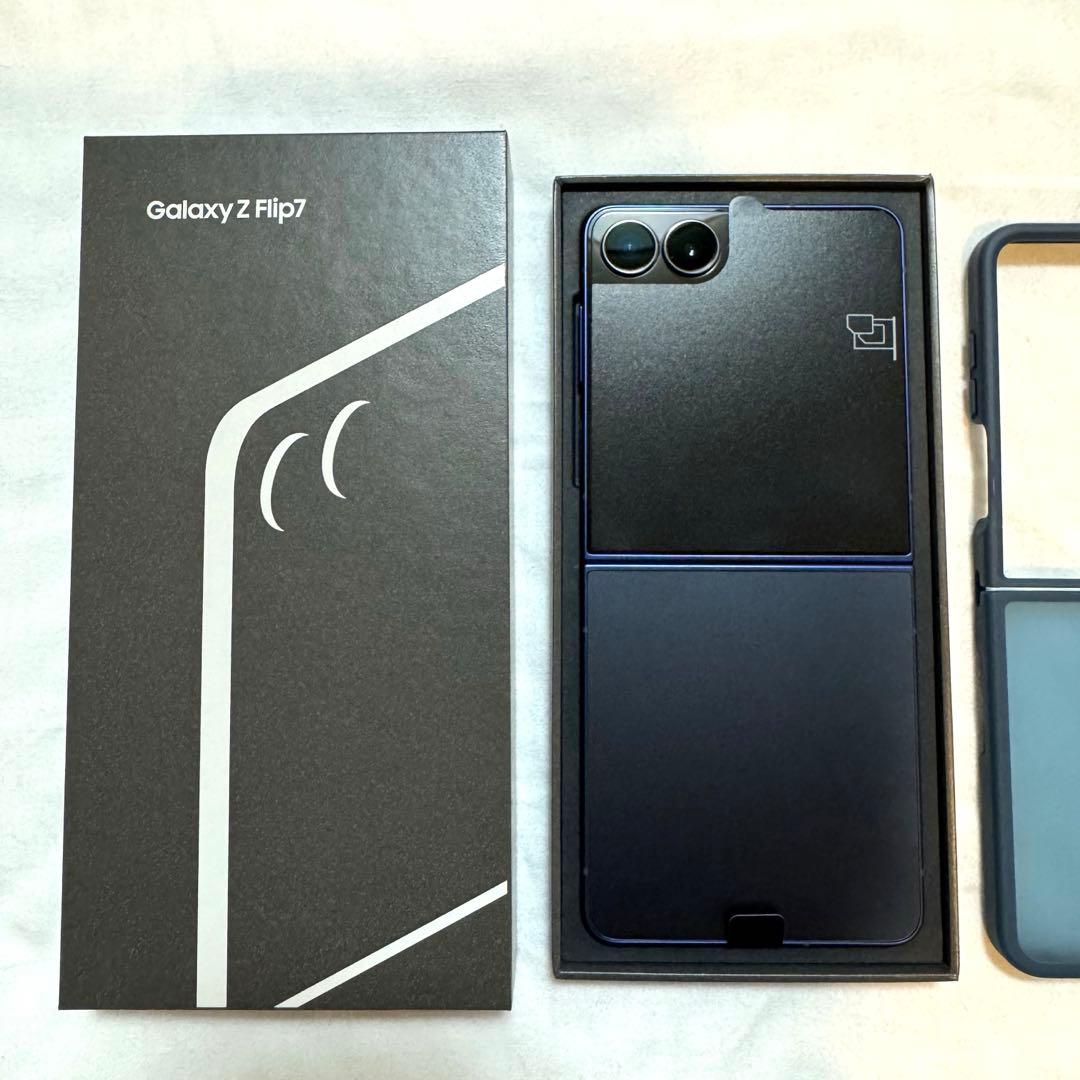 zflip7 新品未使用 国内版 256gbブルーシャドウ
