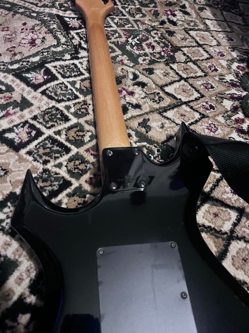 MONSTY モンスティー　ワーロック　エレキギター