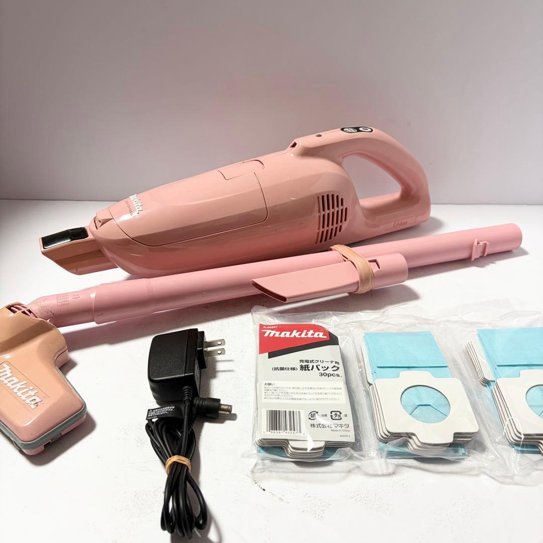 マキタ 充電式クリーナ CL115FD 未使用紙パック30個付き コードレス
