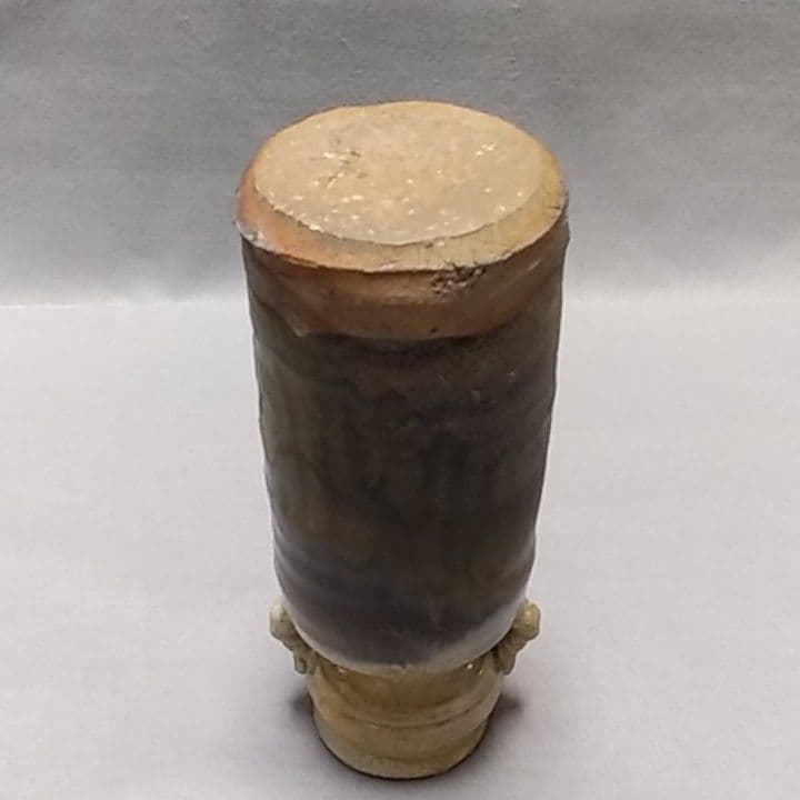 西岡良弘　氏作　朝鮮唐津耳付花生　唐津焼花入　茶道具　陶器　唐津焼