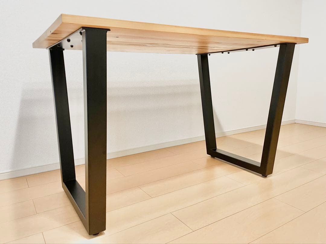 【KANADEMONO】 THE TABLE 無垢 杉×Black Steel