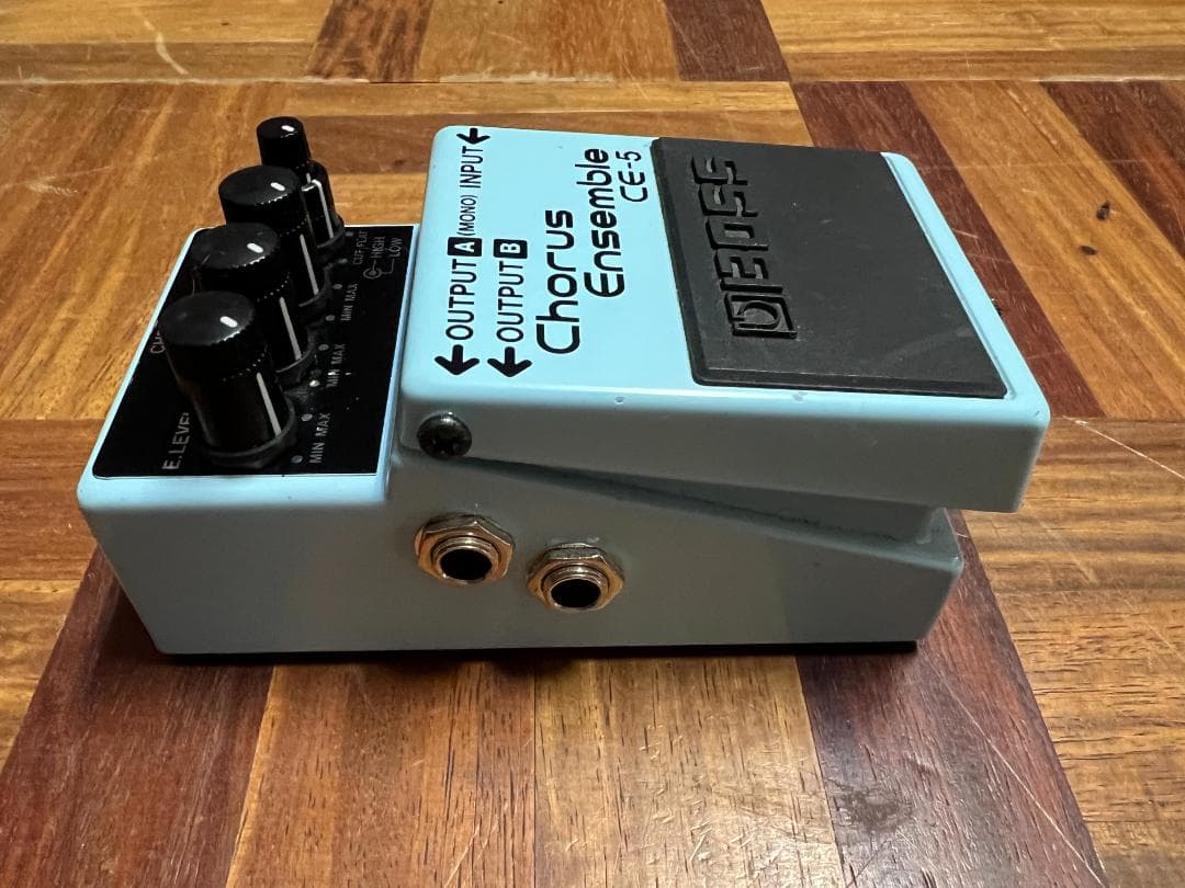BOSS CE-5 CHORUS ENSEMBLE　ピンクラベル