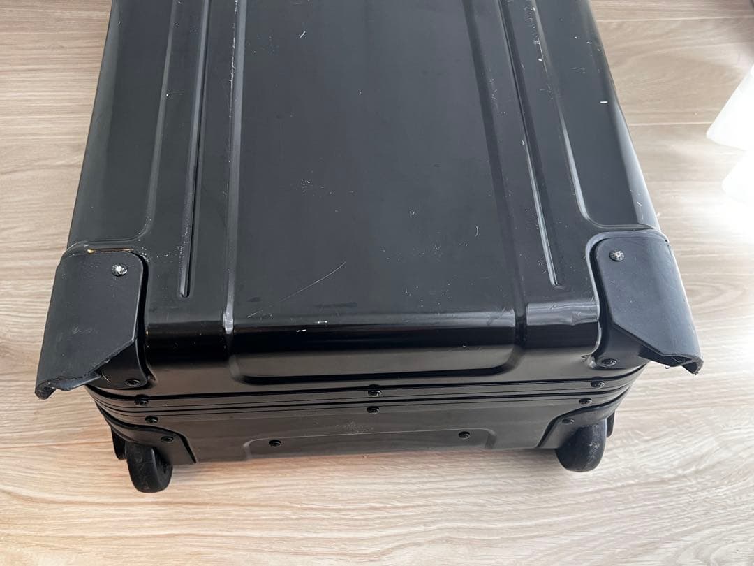 ゼロハリバートン　アルミ　スーツケース　31L 2輪