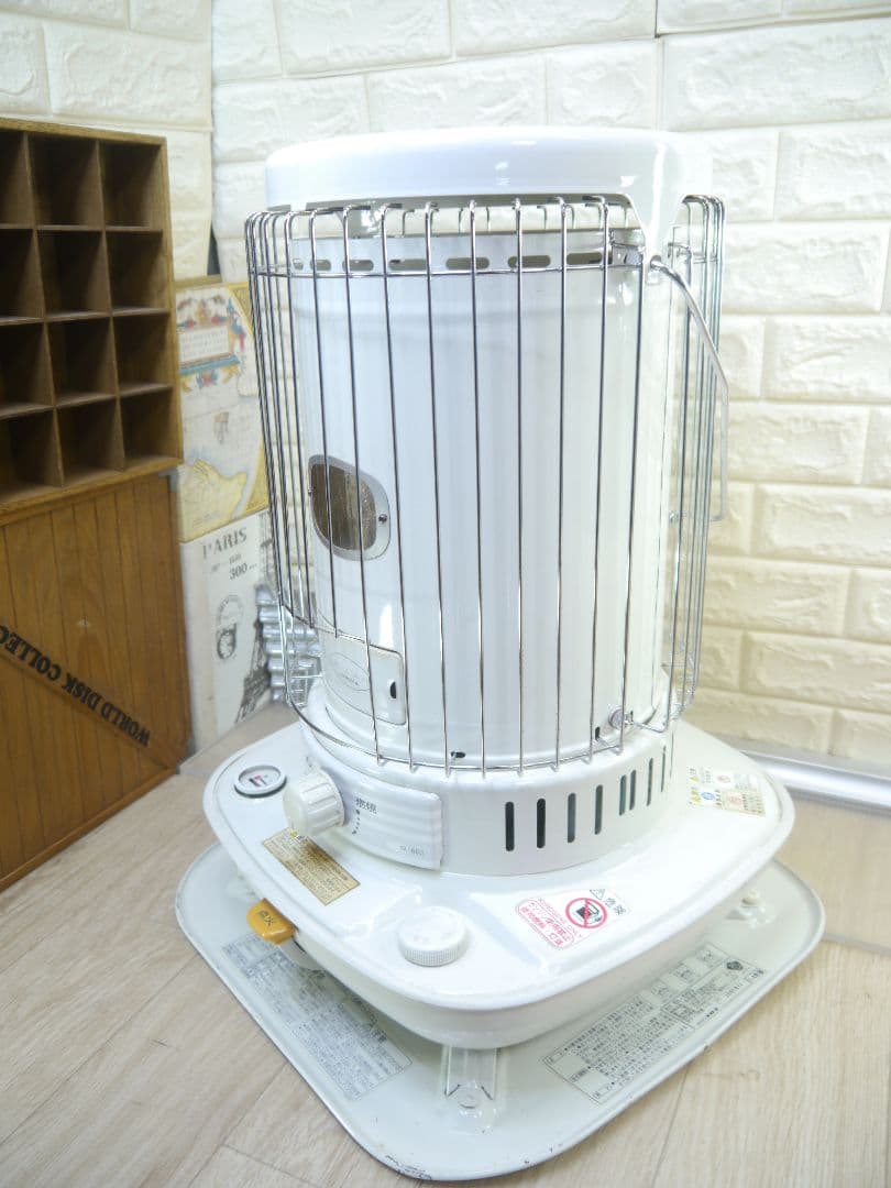 送料無料中◆2014◆コロナ　ホワイト　石油ストーブ 安全ガード付き
