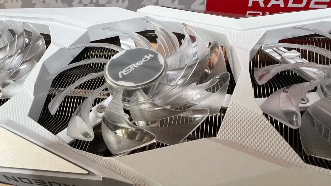 グラフィックボード・グラボ・ビデオカード RX7800 XT 16GB Steel Legend