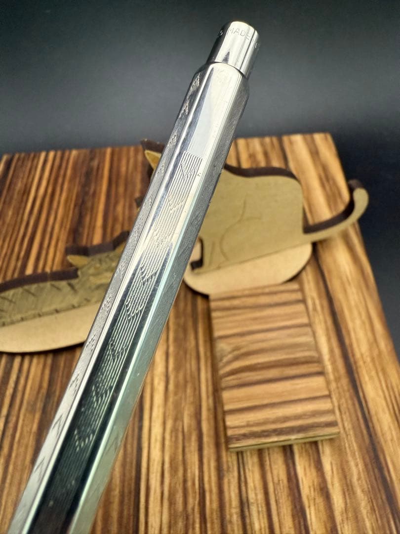 Caran d'Ache ボールペン エクリドール シェブロン