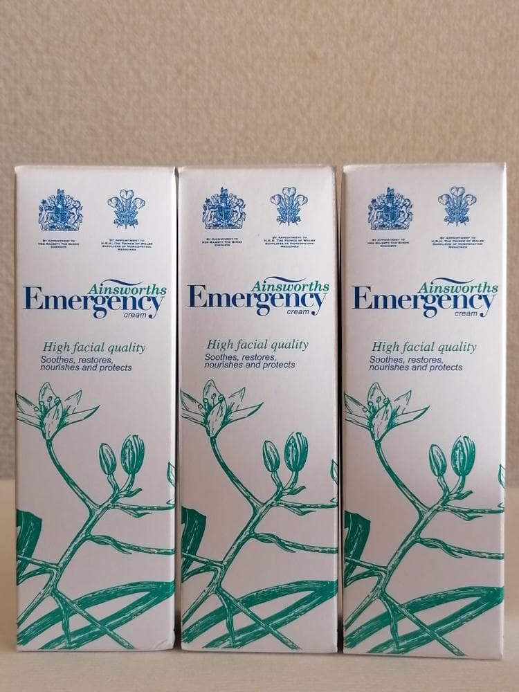 ３本です。 エインズワース バッチ エマージェンシークリーム 50ml