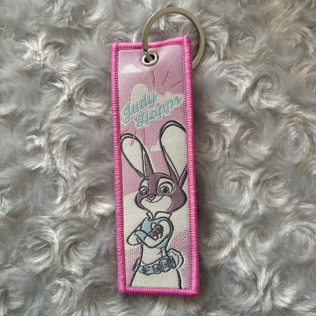 ズートピア2 ハッピーくじ A賞 ポスターフィギュア