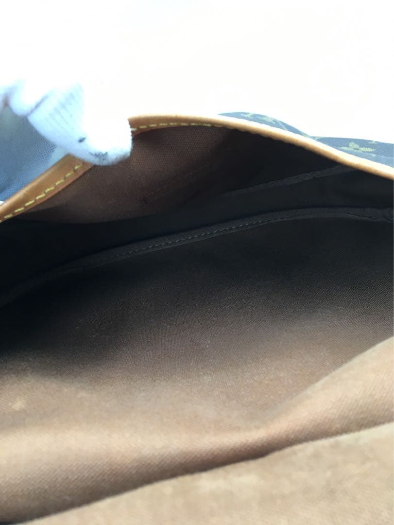 ルイヴィトン　モノグラム　ソミュール　ショルダーバッグ