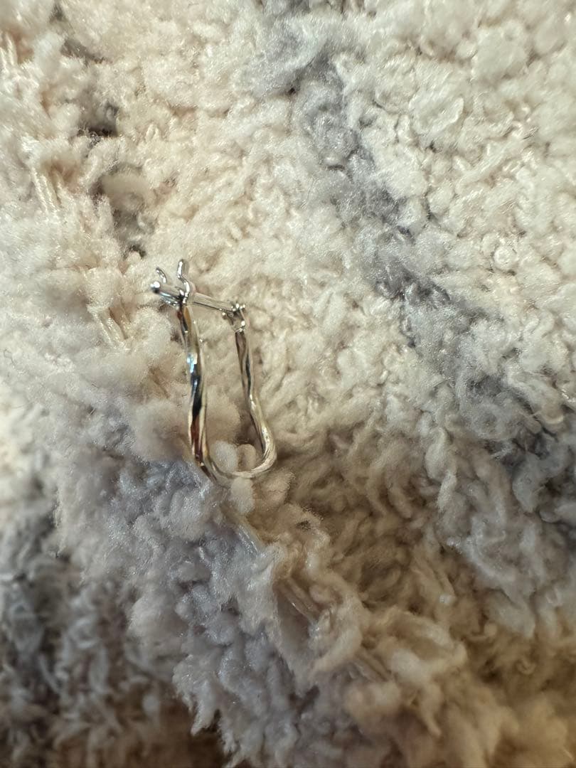 ピアス　　K10WG