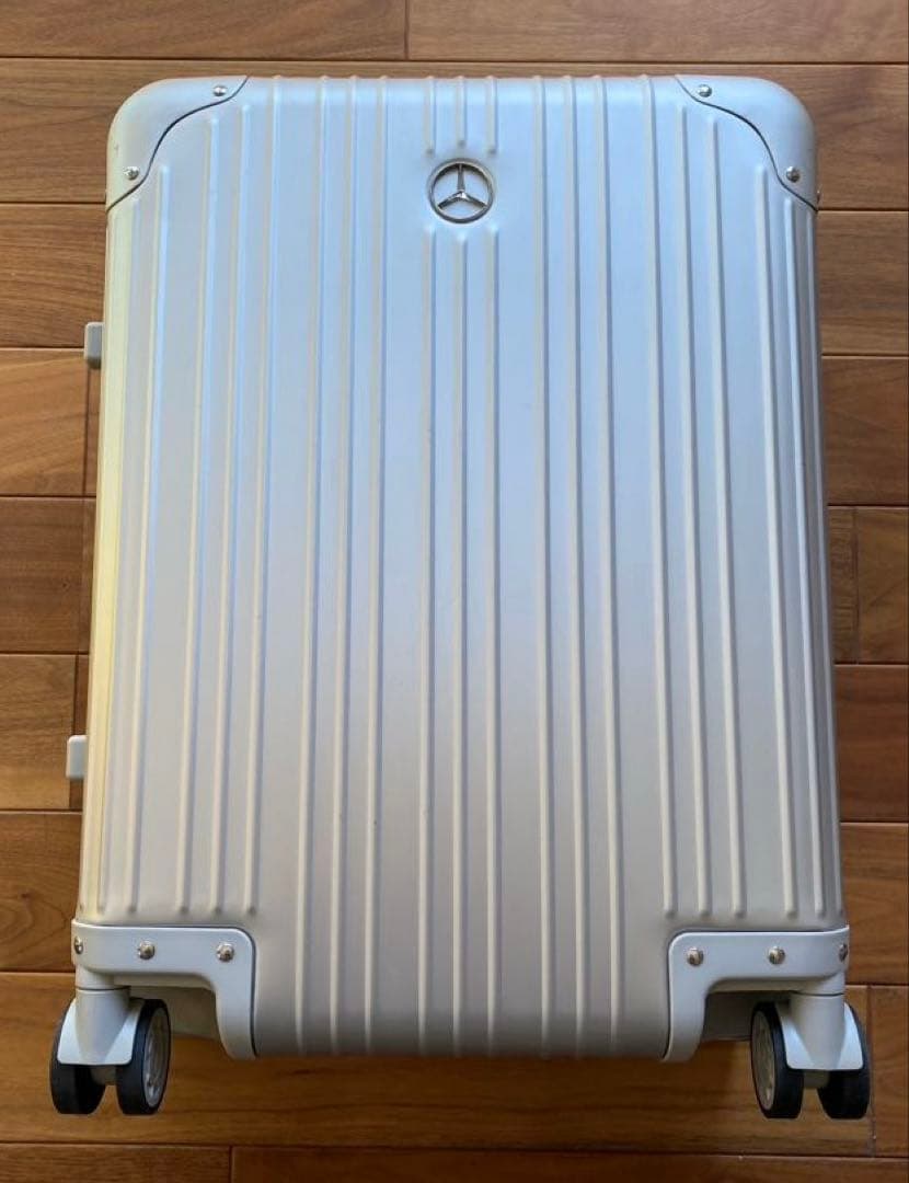 メルセデス・ベンツ キャリーケース シルバー 中型　　※エコメルカリ便限定