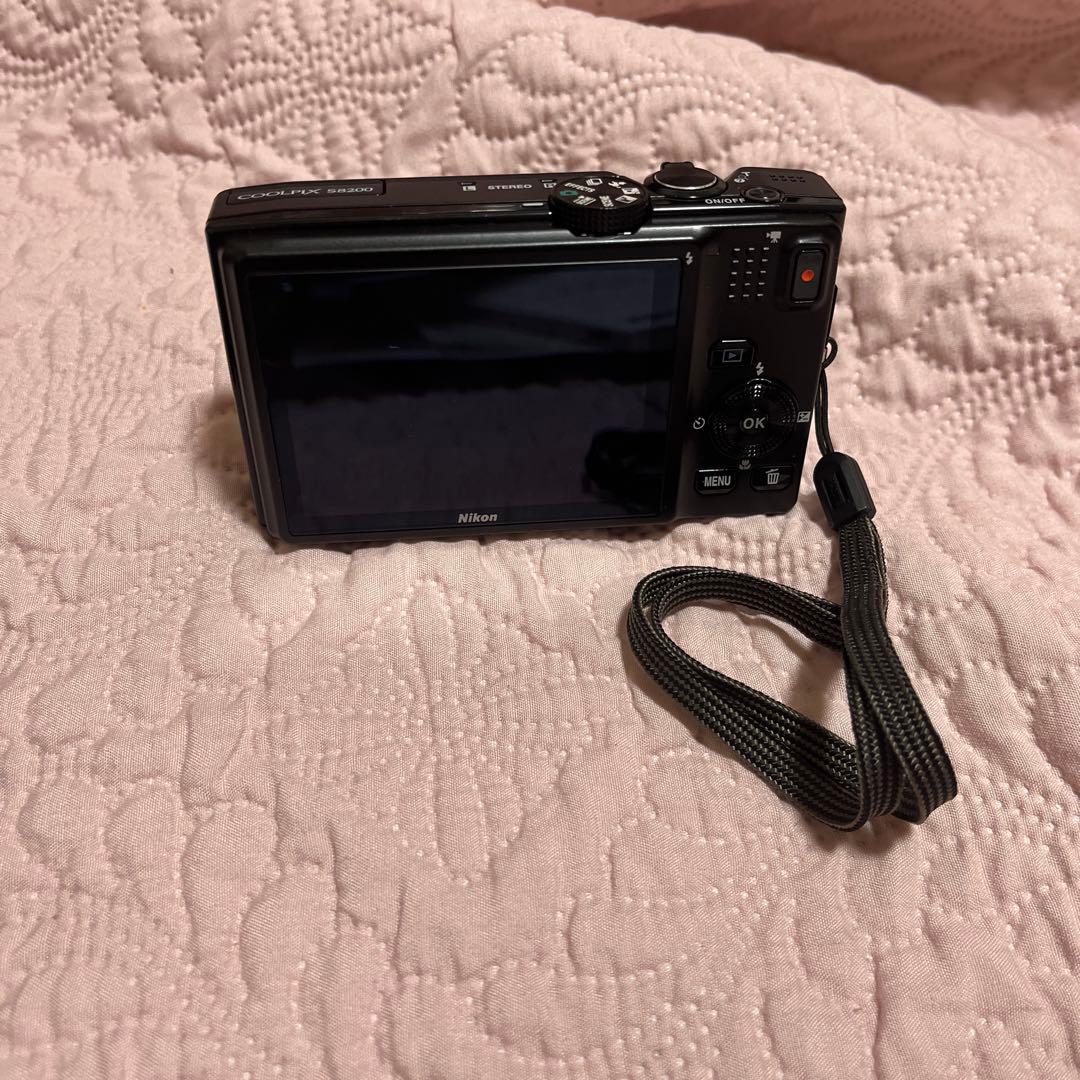 デジタルカメラ M