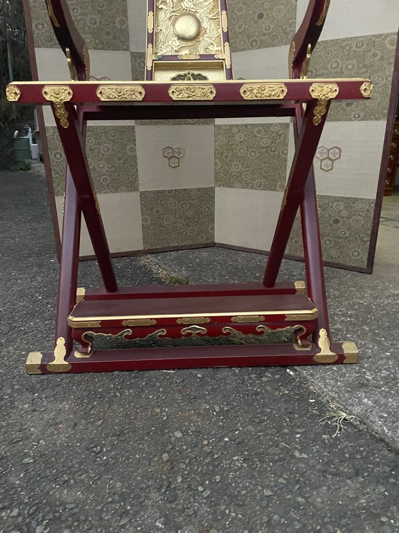寺院仏具 ルーツ型本曲録 平安寺　住職/僧侶の椅子 漆塗/金箔/折りたたみ式